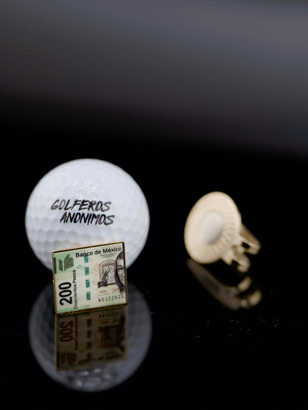 200 Pesos ball marker and clip