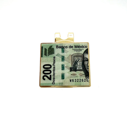 200 Pesos ball marker and clip