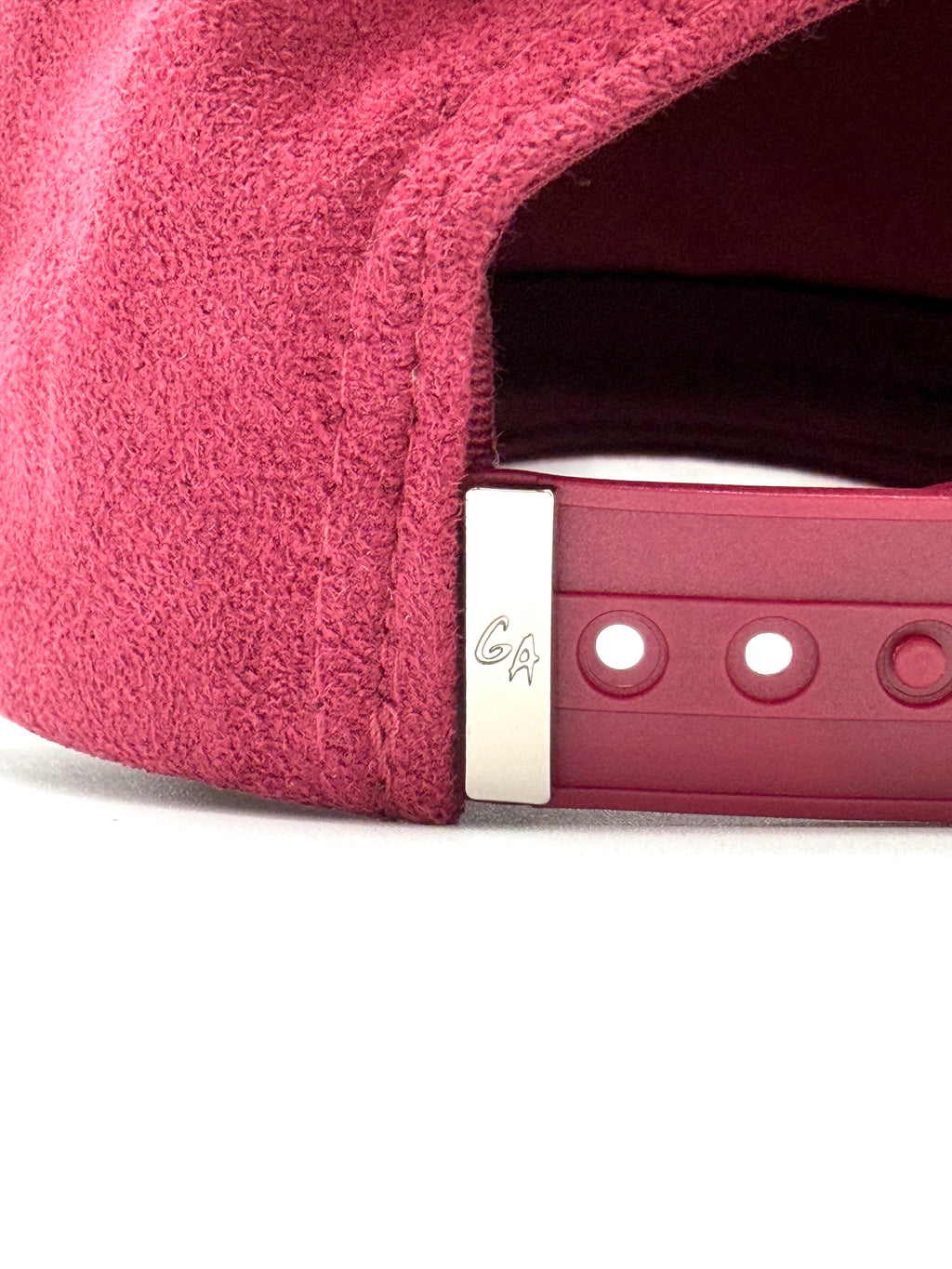 Valentín Rojo Limited Edition Suede Cap