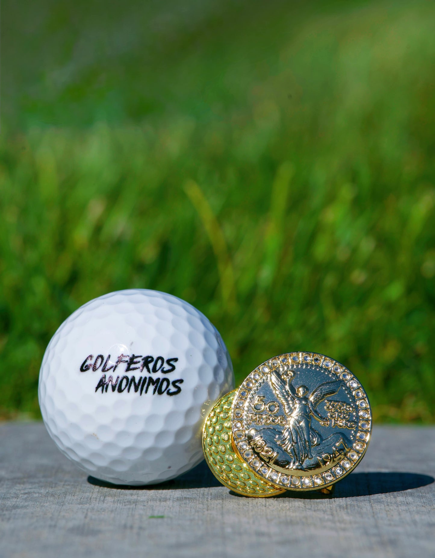 Centenario ball marker and hat clip