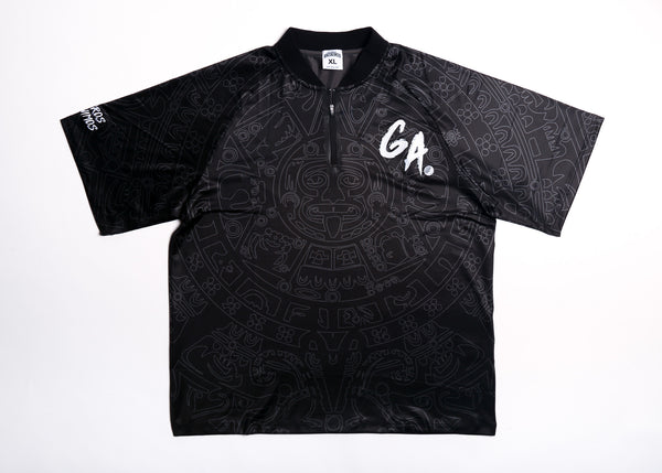 Bladed Collar Polo Black/Black Calendario