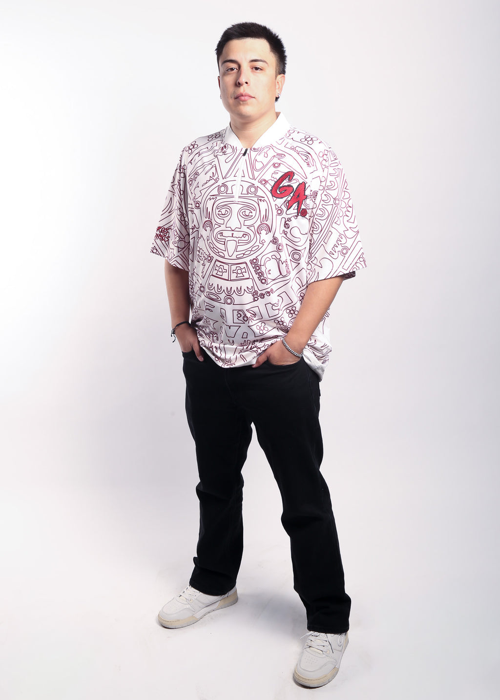 Bladed Collar Polo Off White/Burgundy Calendario