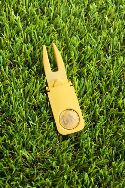 Golferos Anonimos cigar holder/divot tool (gold)