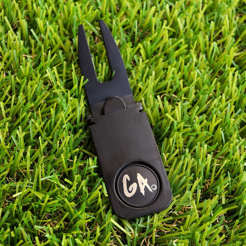 Golferos Anonimos cigar holder/divot tool (black)